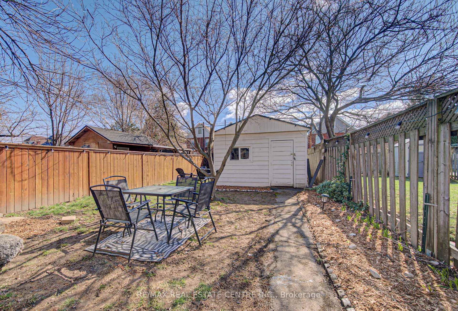 Detached House for sale at 54 Belmont Avenue, Hamilton, Ontario, L8L 7M1 - Crown Point - MLS: X12986516