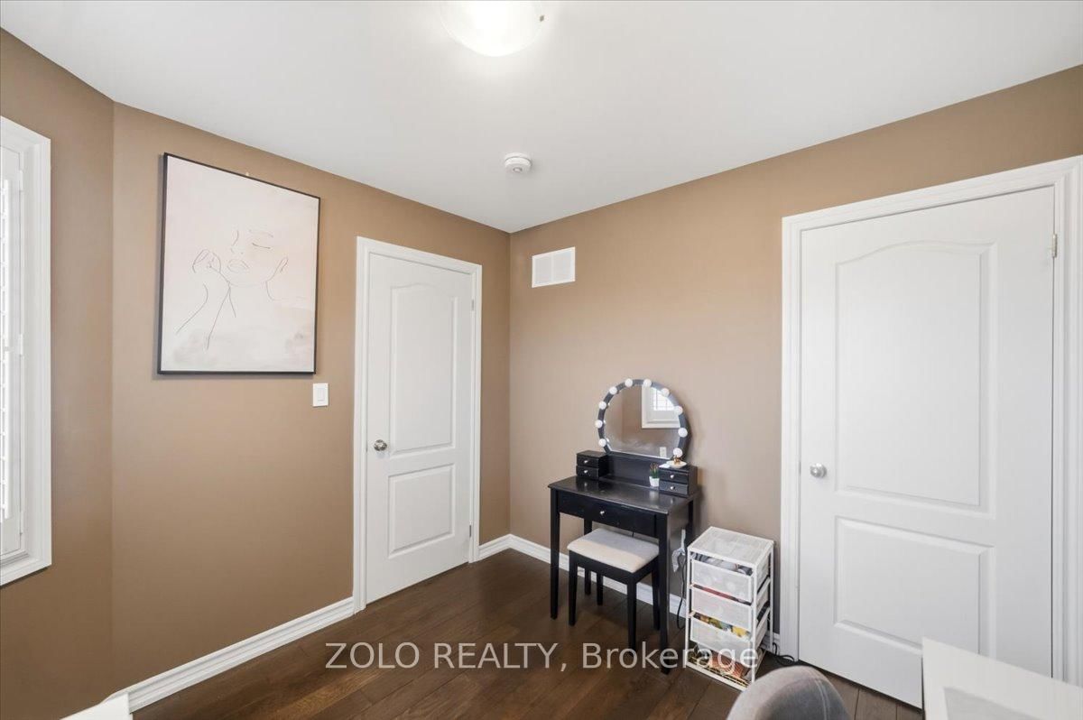 52 Claxton Crescent - Photo 12