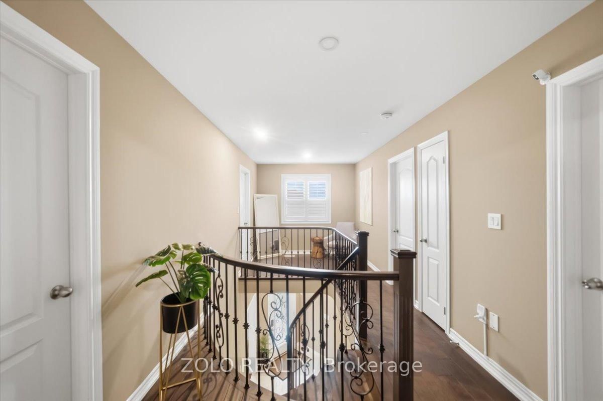 52 Claxton Crescent - Photo 13