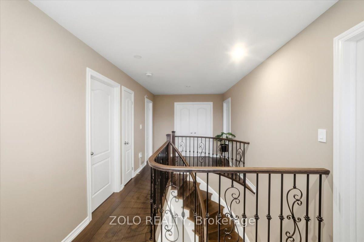 52 Claxton Crescent - Photo 14