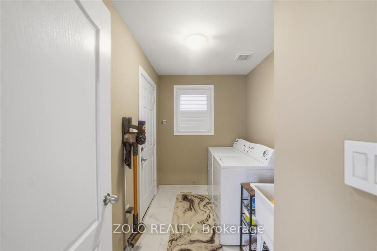 52 Claxton Crescent - Photo 19