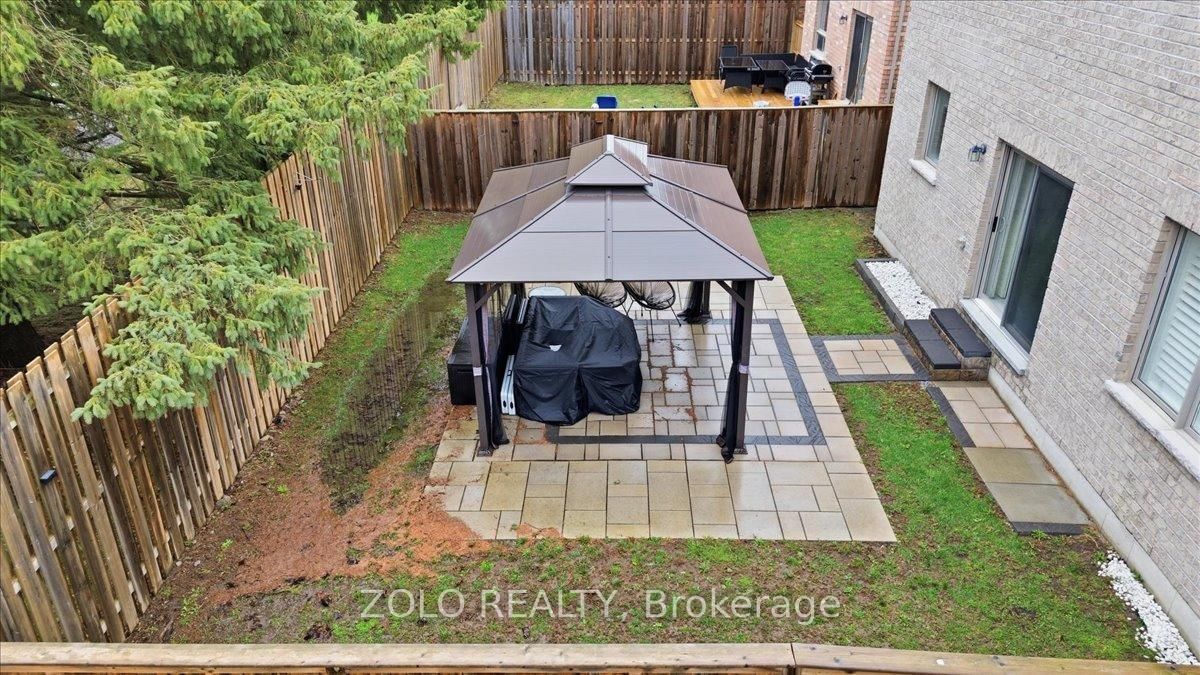 52 Claxton Crescent - Photo 41