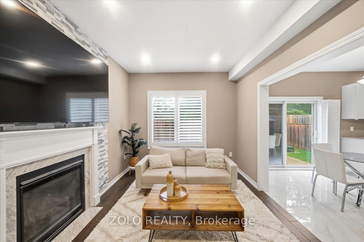 52 Claxton Crescent - Photo 8