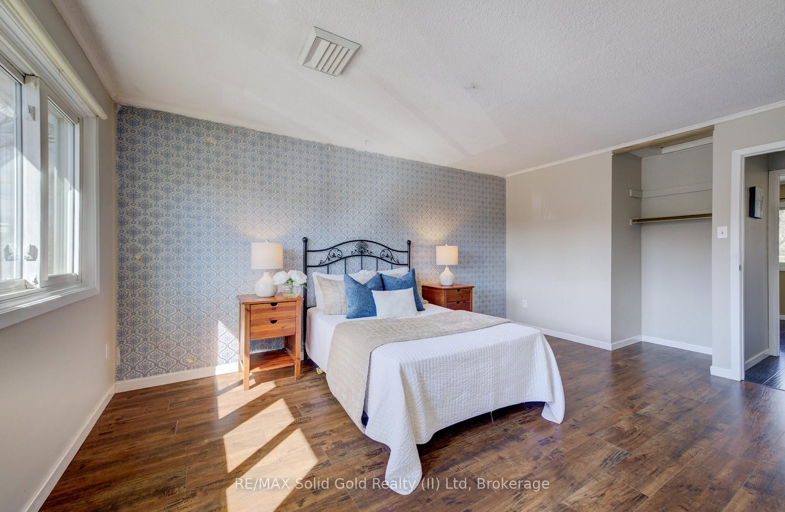 121 University Avenue E, Unit 22 - Photo 11