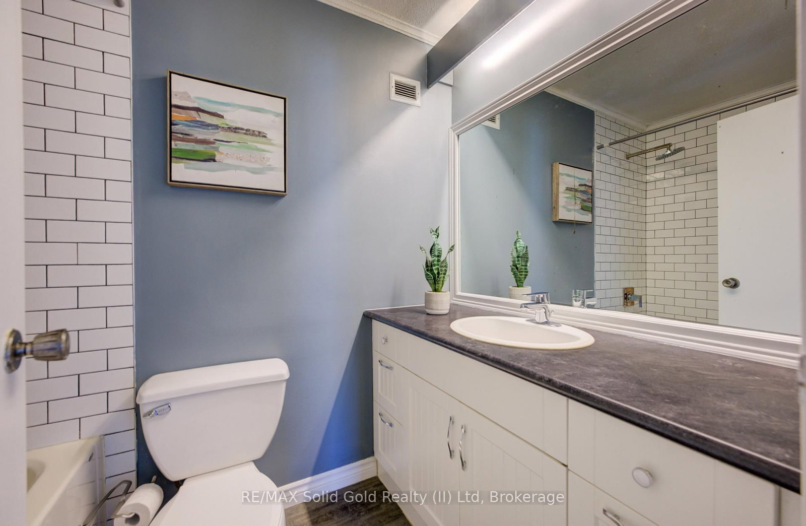 121 University Avenue E, Unit 22 - Photo 17