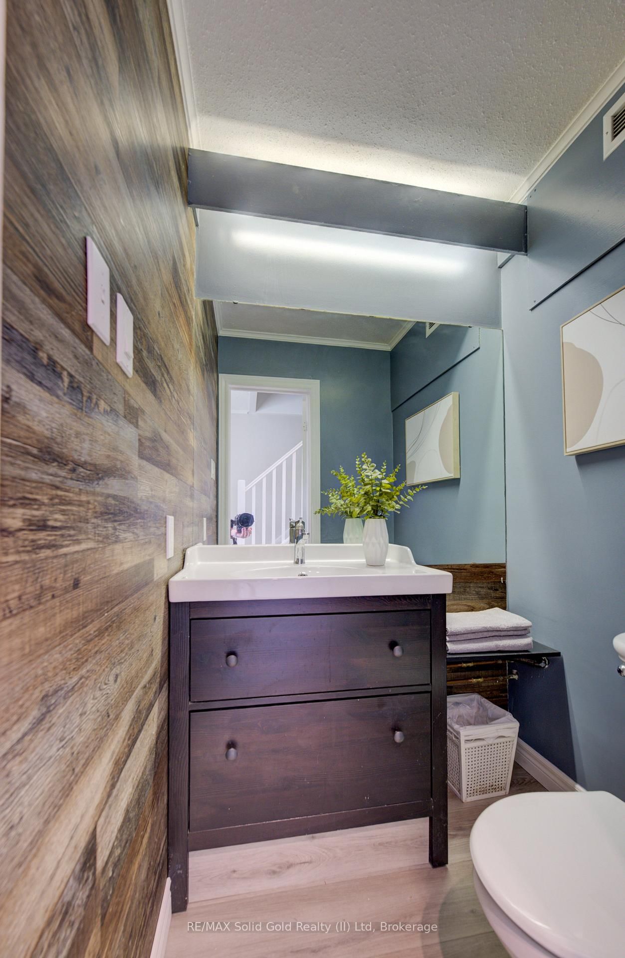 121 University Avenue E, Unit 22 - Photo 18