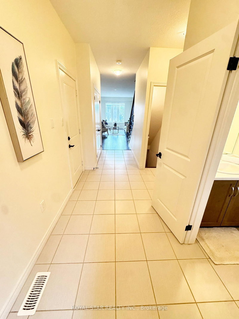 114 Dunrobin Lane, Grimsby, L3M 0H4 | Image 3