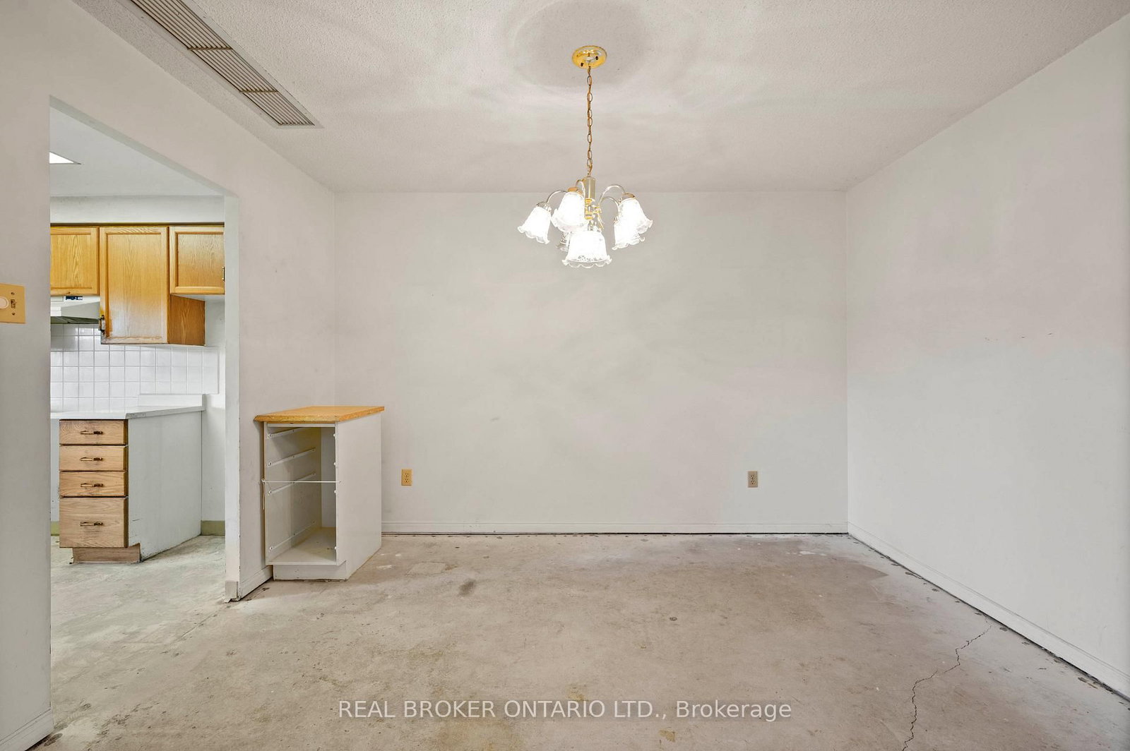 265 Westcourt Place, Unit 101 - Photo 16