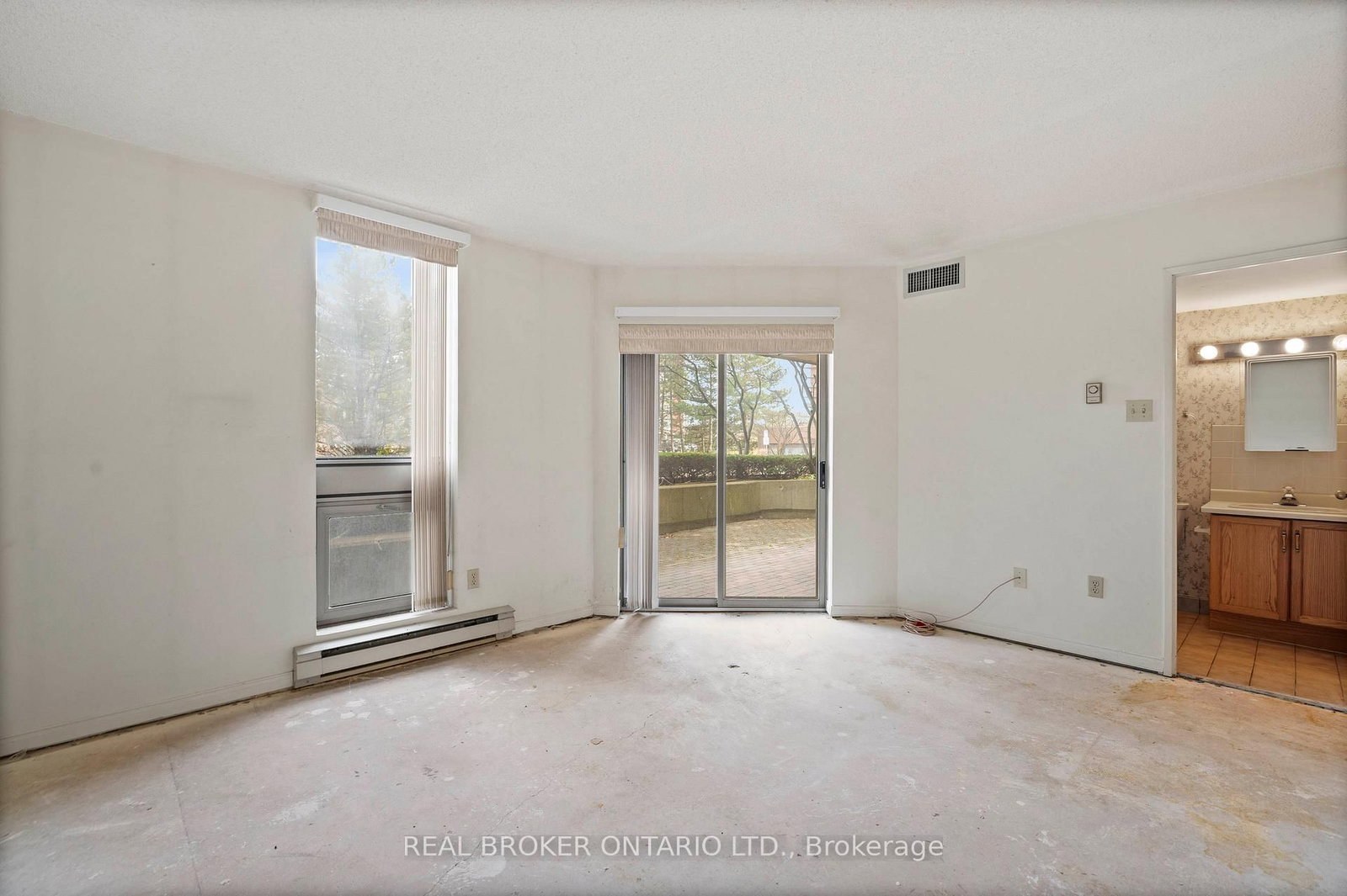 265 Westcourt Place, Unit 101 - Photo 22