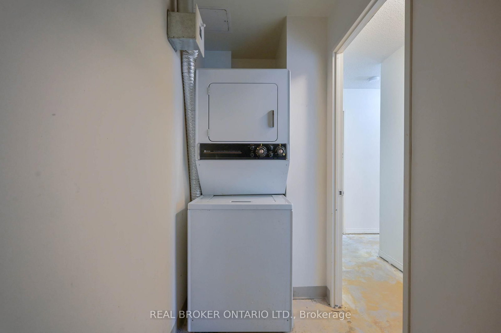 265 Westcourt Place, Unit 101 - Photo 28