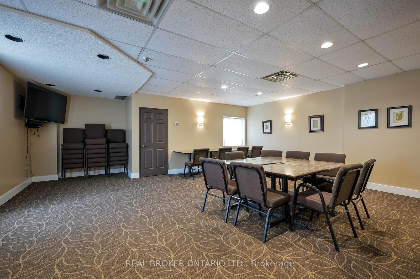 265 Westcourt Place, Unit 101 - Photo 38