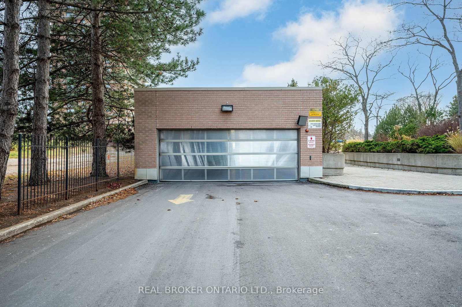 265 Westcourt Place, Unit 101 - Photo 40