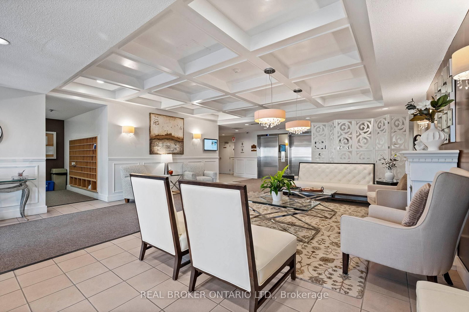 265 Westcourt Place, Unit 101 - Photo 5