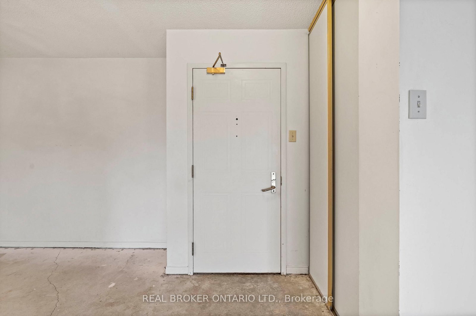 265 Westcourt Place, Unit 101 - Photo 7