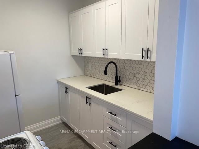 37 MERICOURT Road, Unit 211 - Photo 8