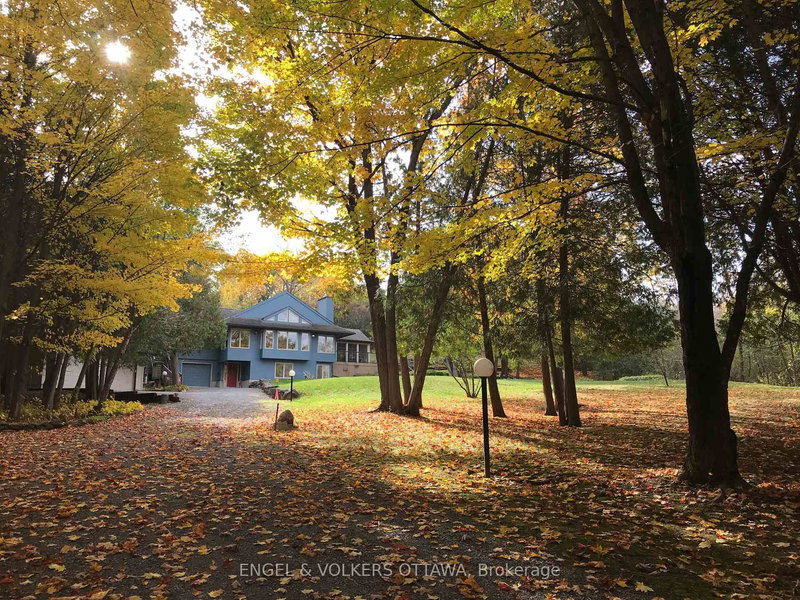 4637 Northwoods Dr, Ottawa, K0A 3M0 | Image 2