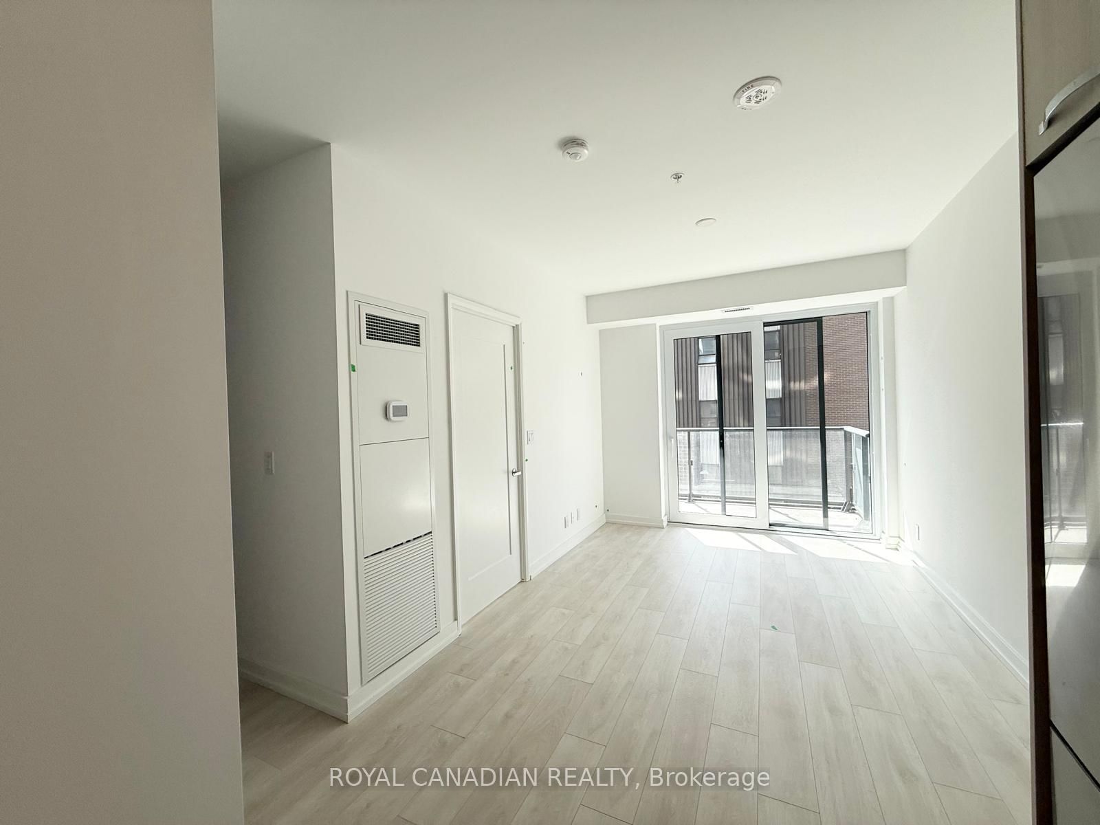 75 James Street S, Unit 418 - Photo 18