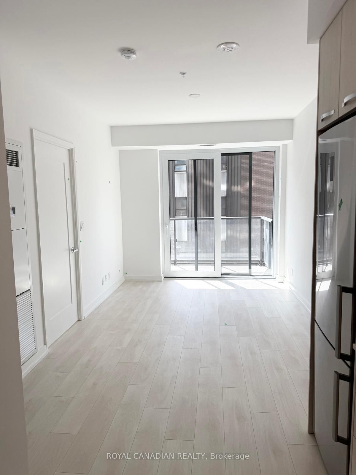 75 James Street S, Unit 418 - Photo 21