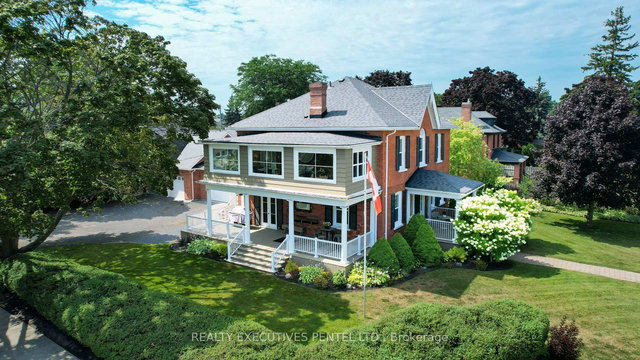 351 George St. Street