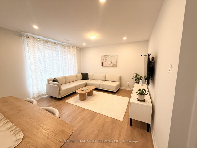 1605 Creekway Private