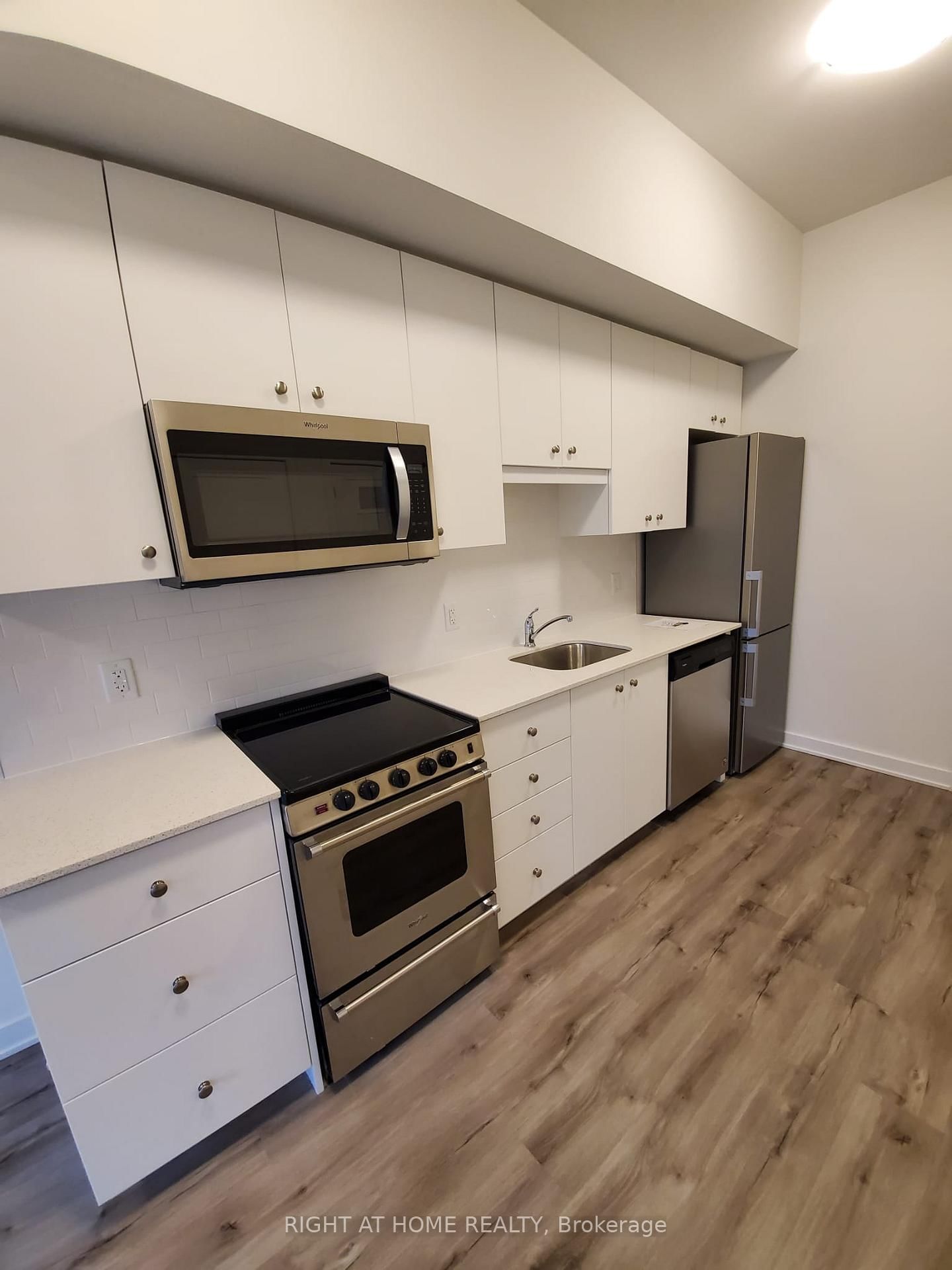 110 Fergus Avenue, Unit 136 - Photo 6