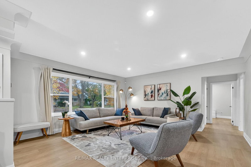 10 Draper Dr, St. Catharines, L2N 2Y5 | Image 2