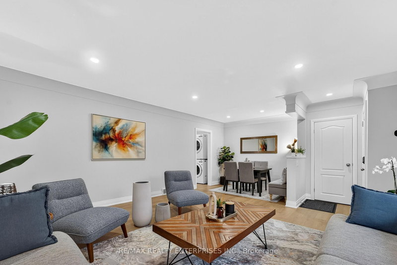 10 Draper Dr, St. Catharines, L2N 2Y5 | Image 3