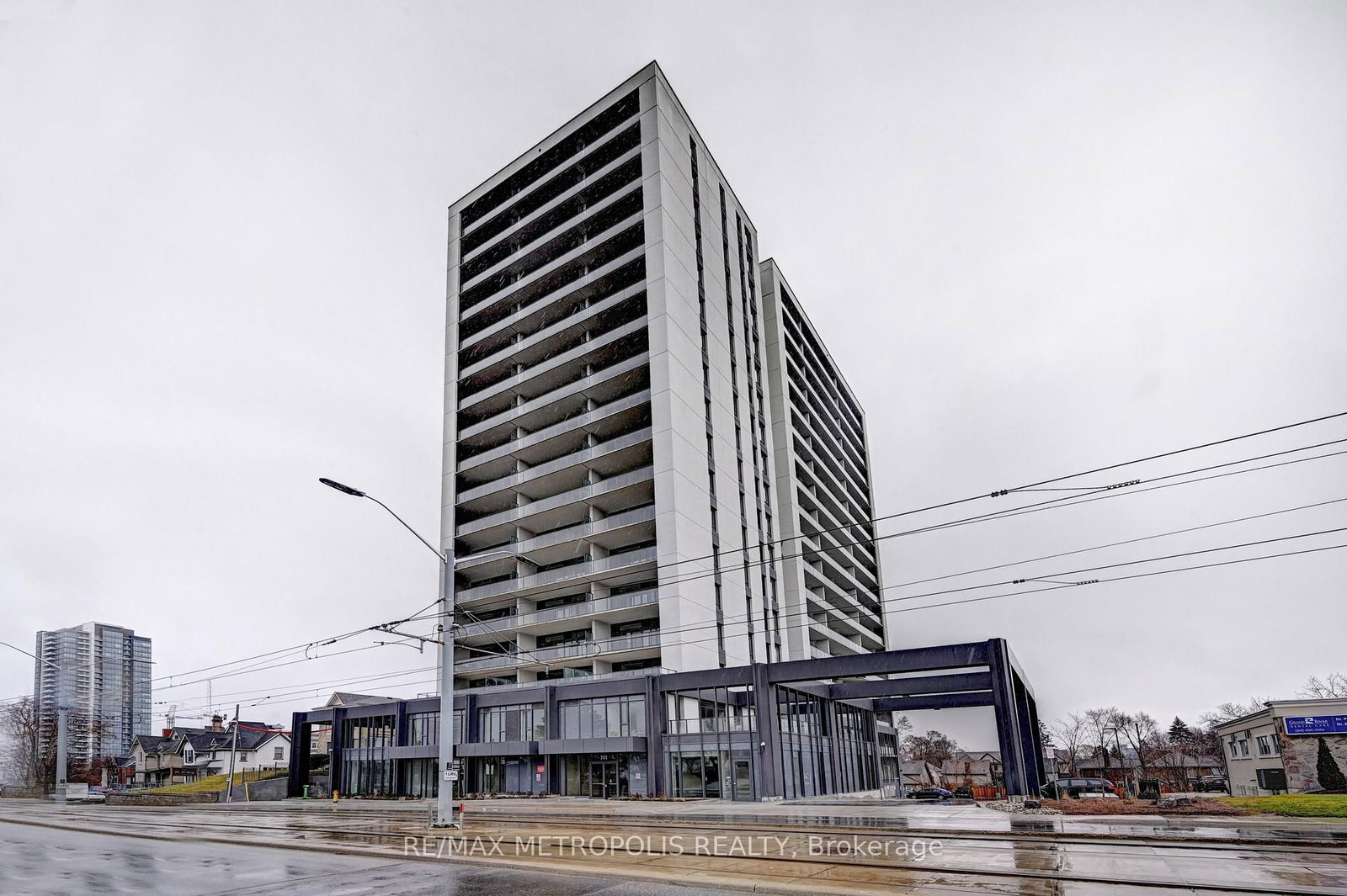 741 KING Street W, Unit 909