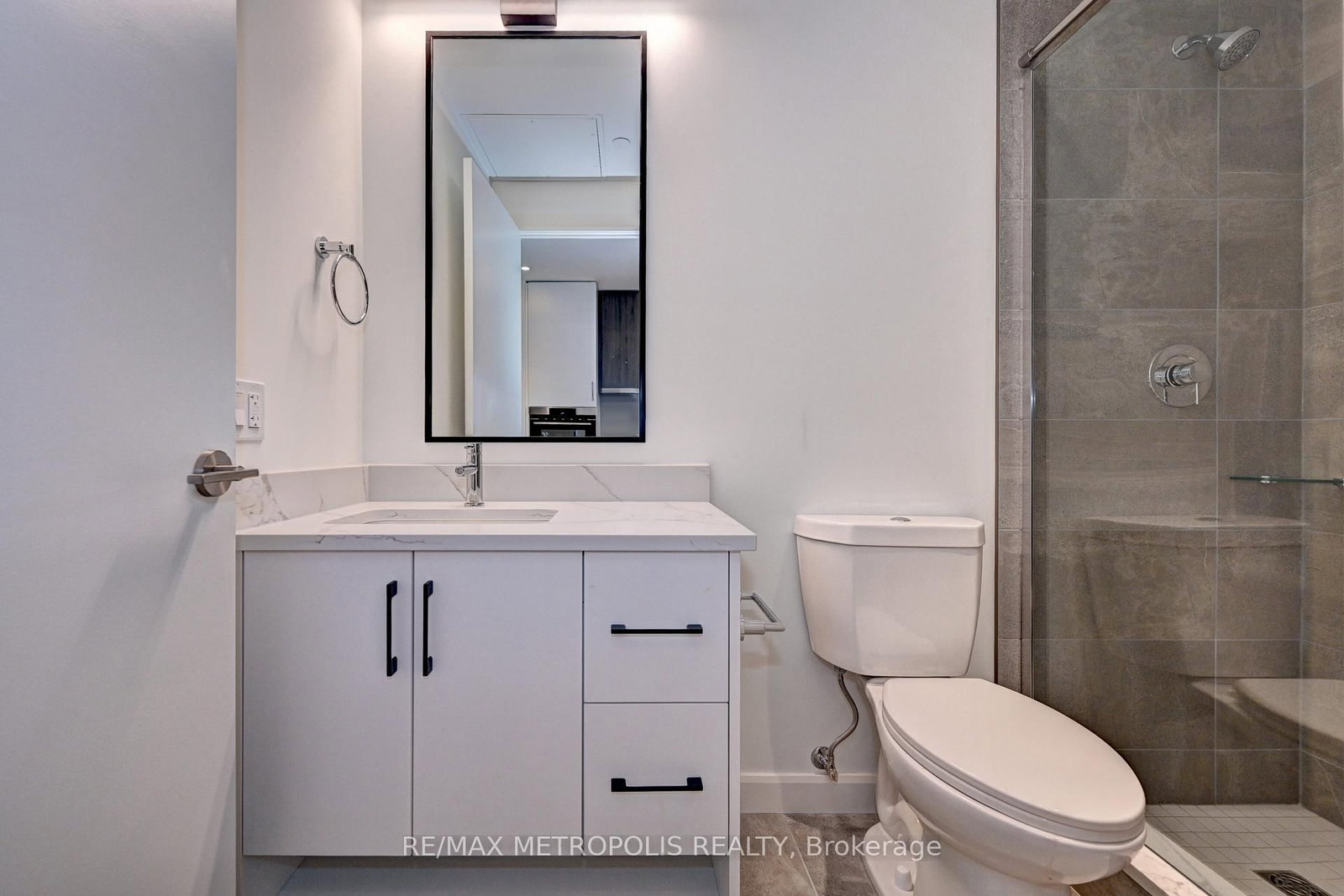 741 KING Street W, Unit 909 - Photo 20