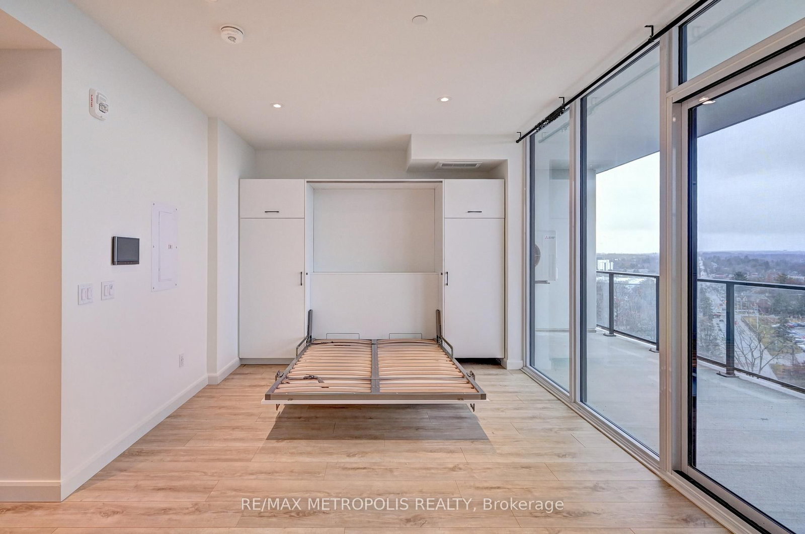 741 KING Street W, Unit 909 - Photo 27