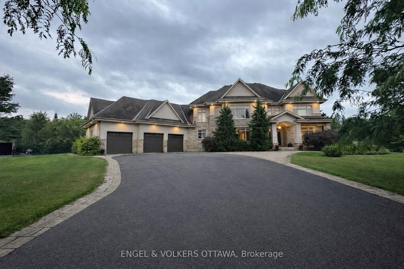 5796 Longhearth Way, Manotick, K4M 1M1 | Image 3
