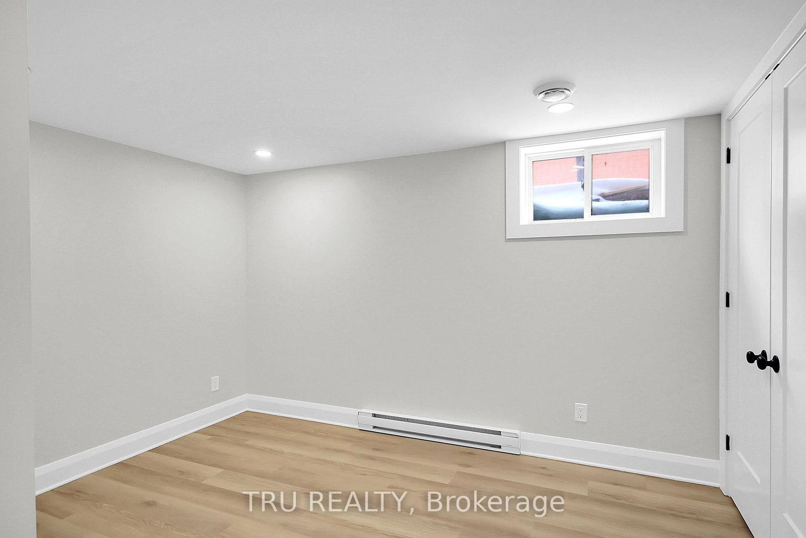 2643 Don Street, Unit B - Photo 11
