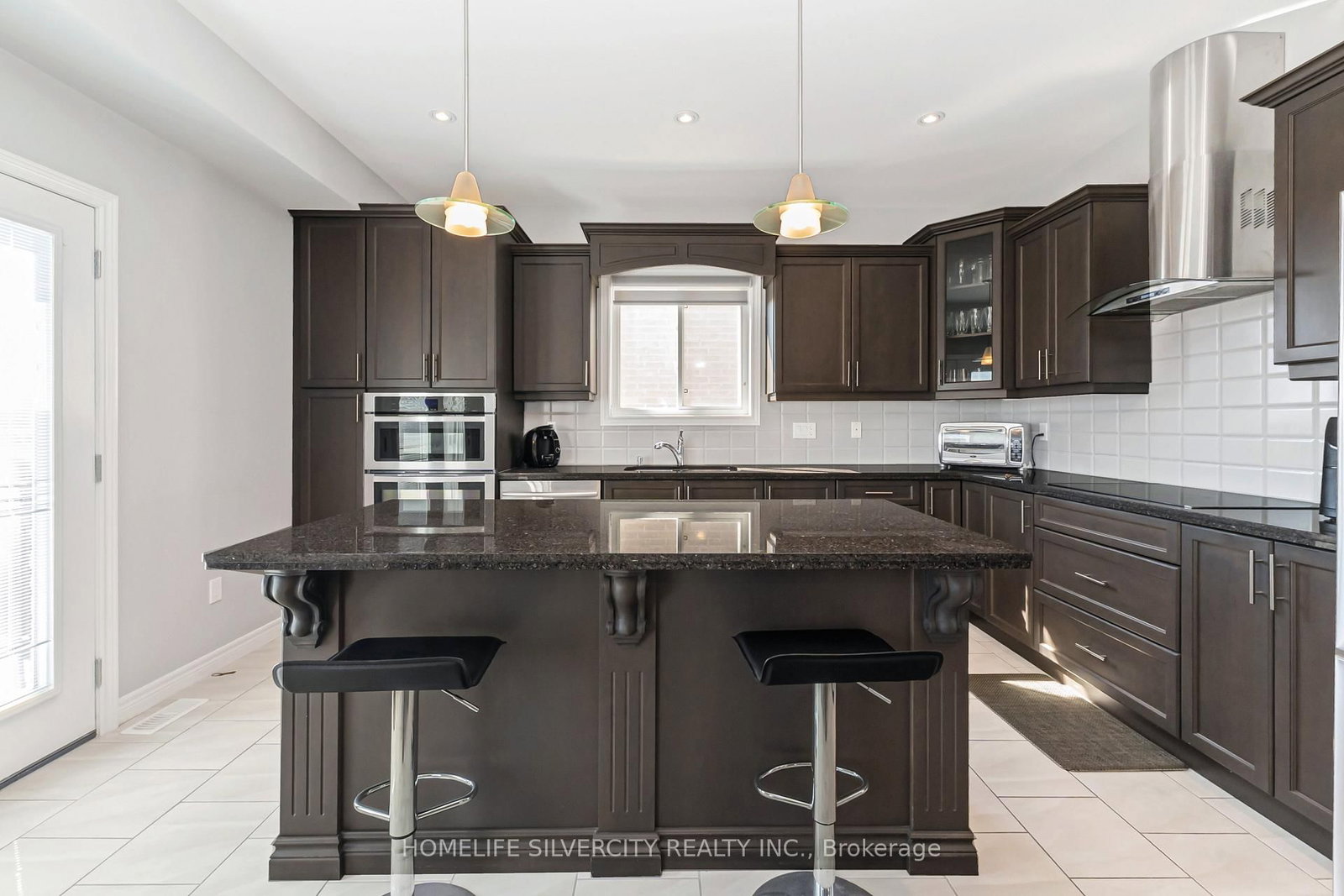 Detached House for sale at 153 Medici Lane, Hamilton, Ontario, L9B 0G7 - Carpenter - MLS: X12987404