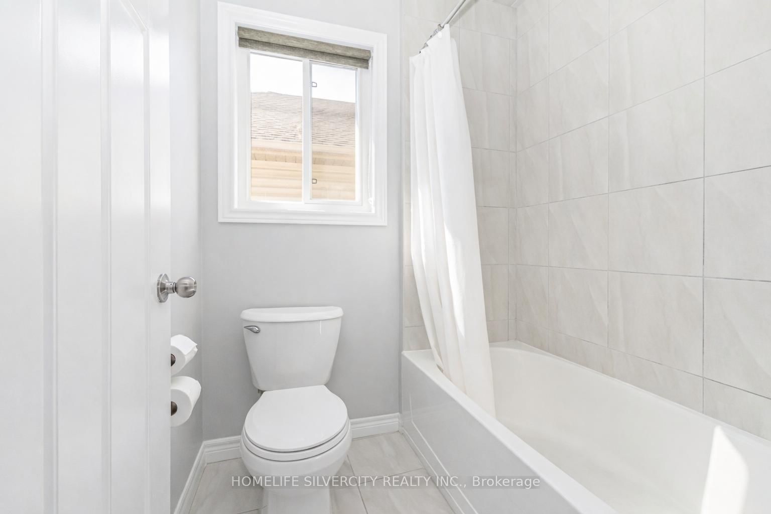 Detached House for sale at 153 Medici Lane, Hamilton, Ontario, L9B 0G7 - Carpenter - MLS: X12987404