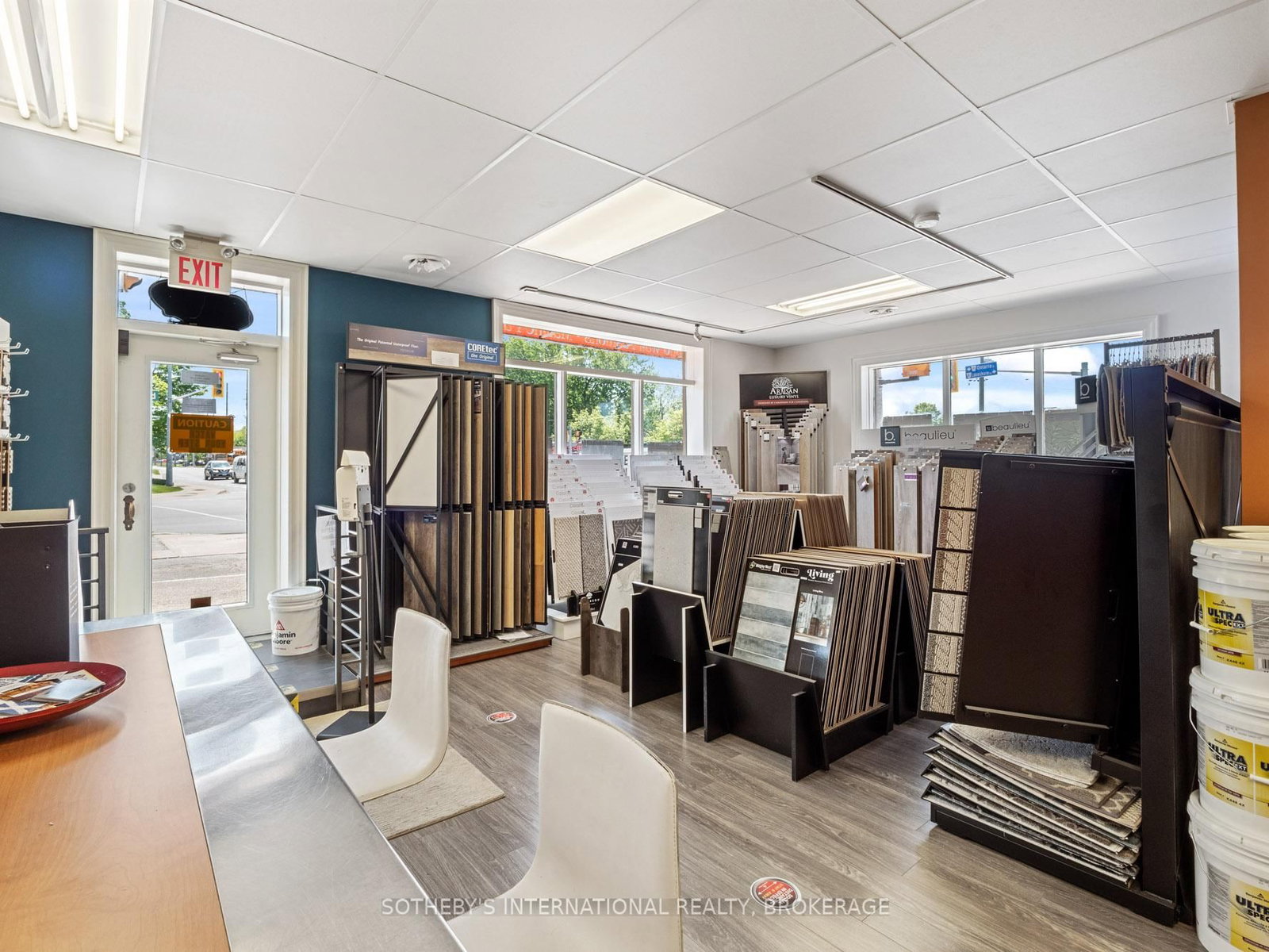 117 Lakeport Road - Photo 2