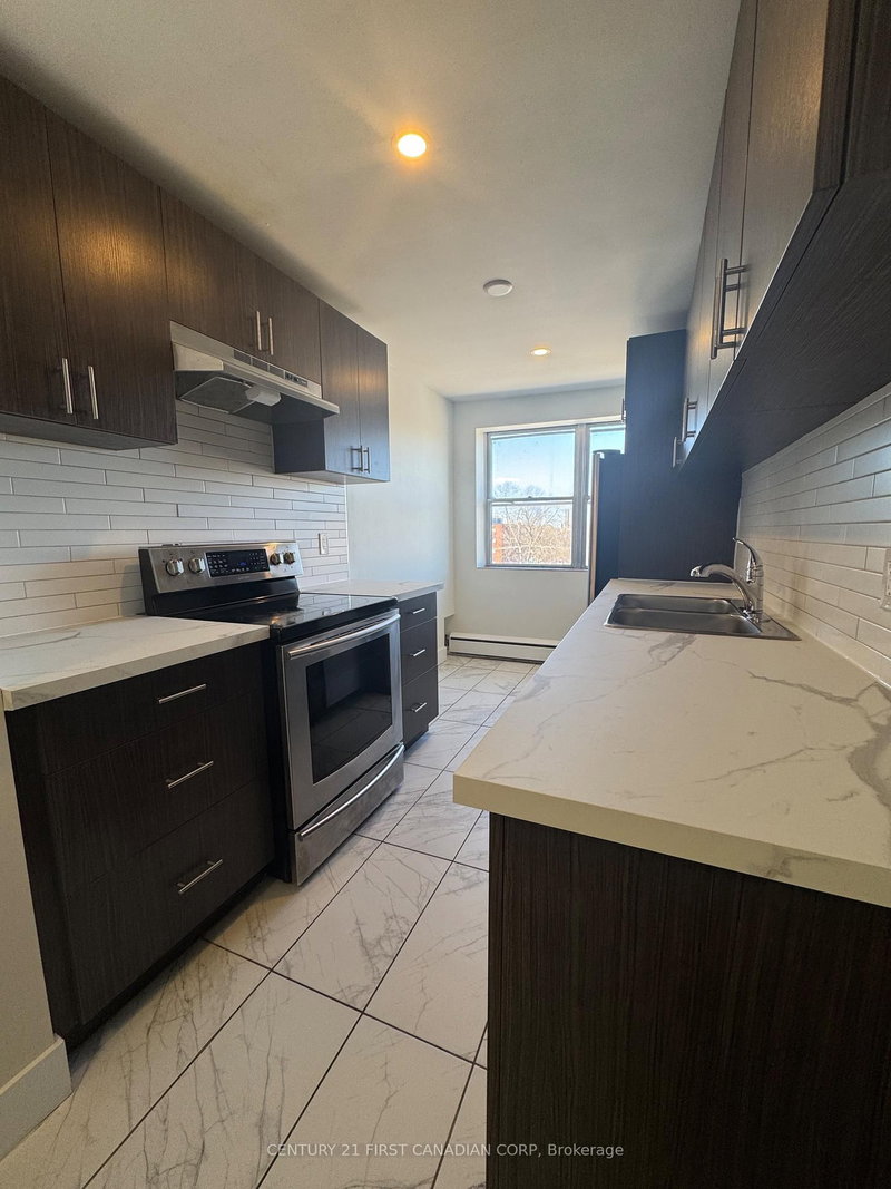 642 - 75 High St, London South, N6C 4J8 | Image 3