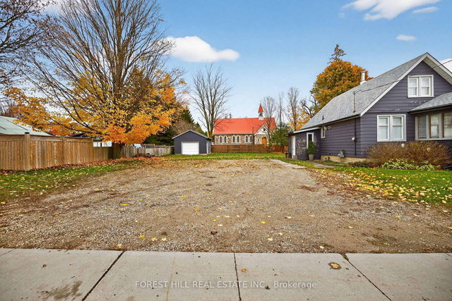 3 Elora Street N