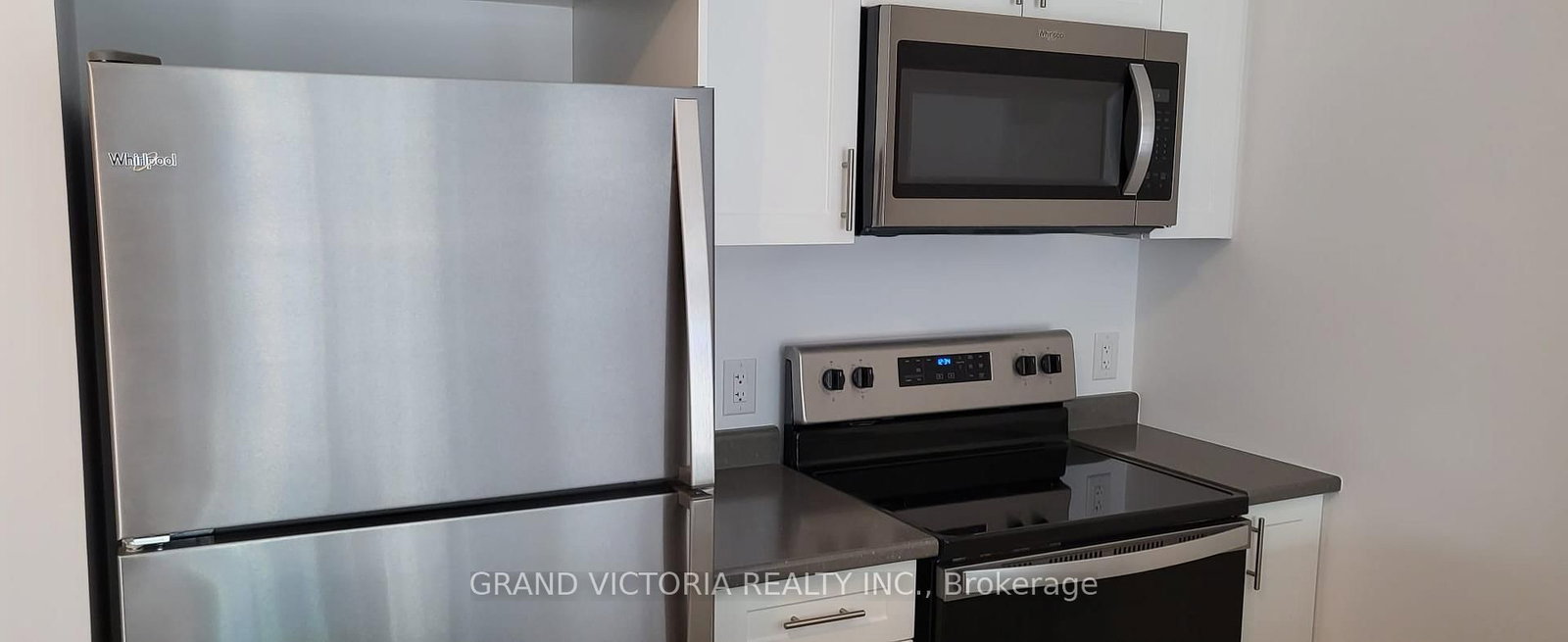 450 Dundas Street E, Unit 424