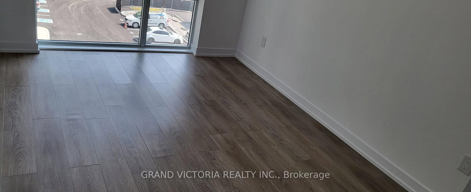 450 Dundas Street E, Unit 424 - Photo 2