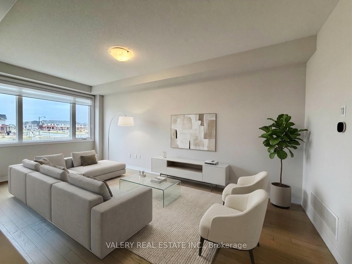 420 Newman Drive, Unit 18 - Photo 4