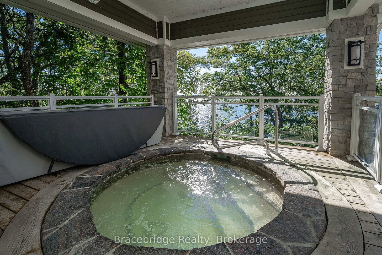 1869 Muskoka Road 118 Highway W • #G103-D2 • Muskoka Lakes, ON photo 15