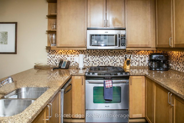 G103-D2 - 1869 Muskoka Road 118 Highway W