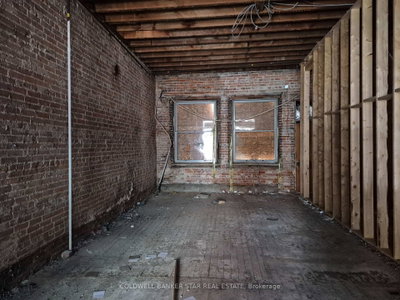 58 Talbot Street E — photo 6