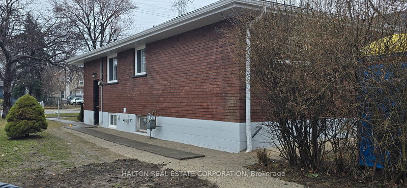 632 Beach Blvd, Hamilton, L8H 6Y1 | Image 2
