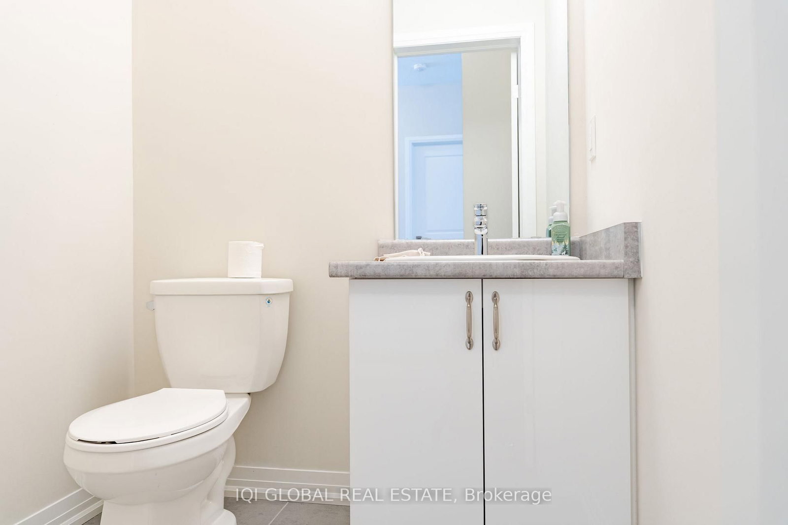 660 Colborne St. West Street W, Unit 17 - Photo 16