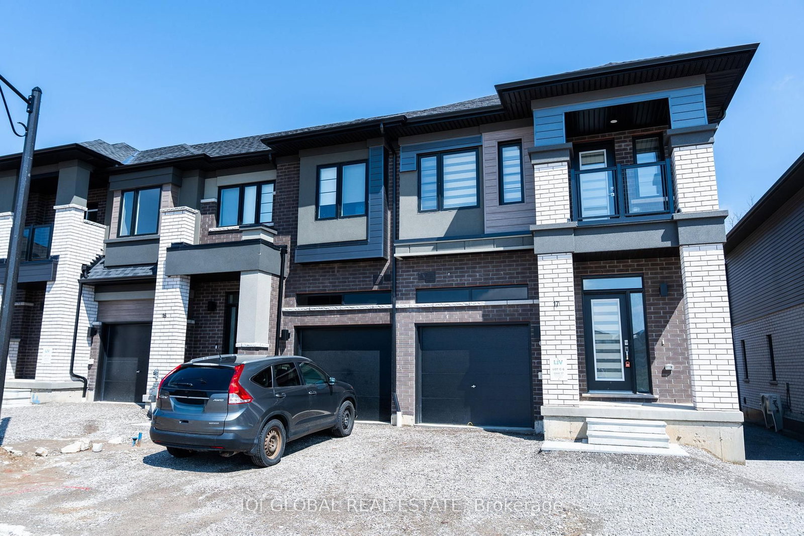 660 Colborne St. West Street W, Unit 17 - Photo 2