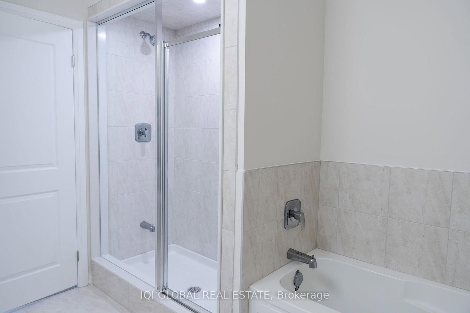 660 Colborne St. West Street W, Unit 17 - Photo 21