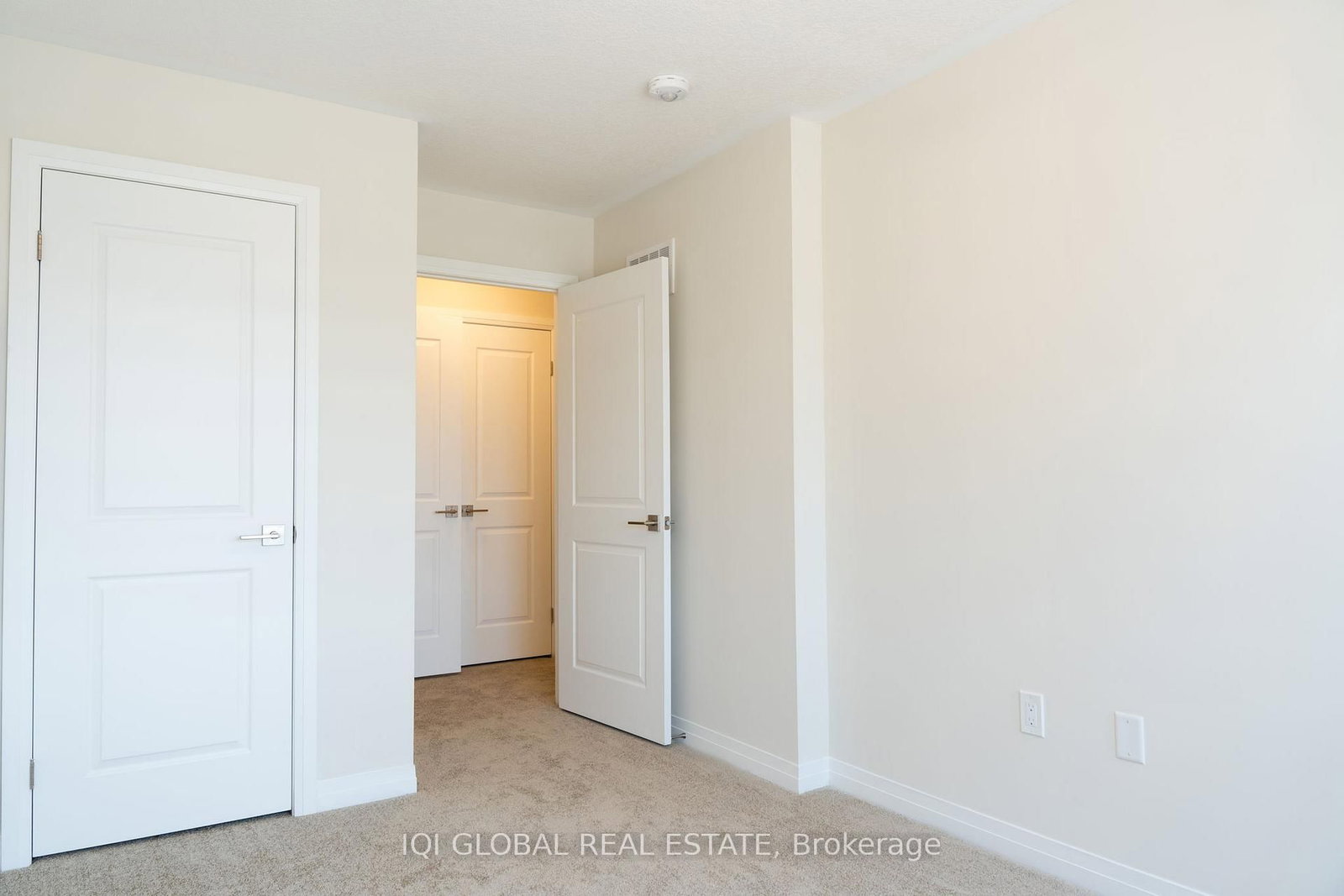 660 Colborne St. West Street W, Unit 17 - Photo 29