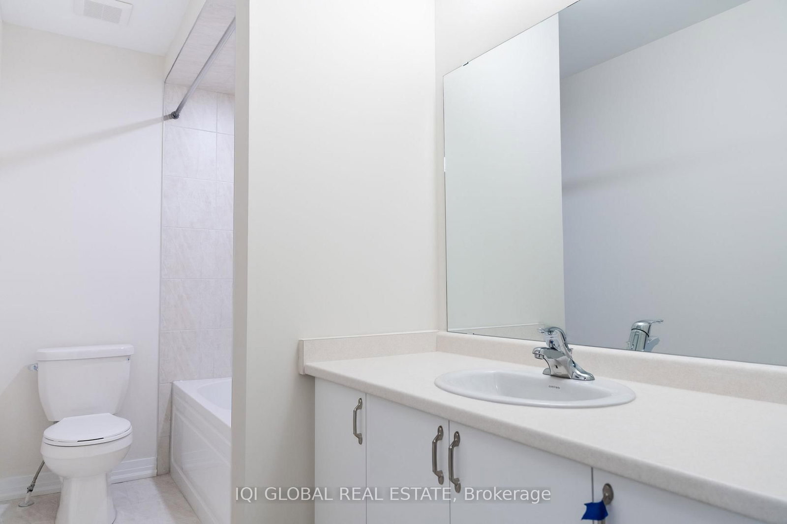 660 Colborne St. West Street W, Unit 17 - Photo 30