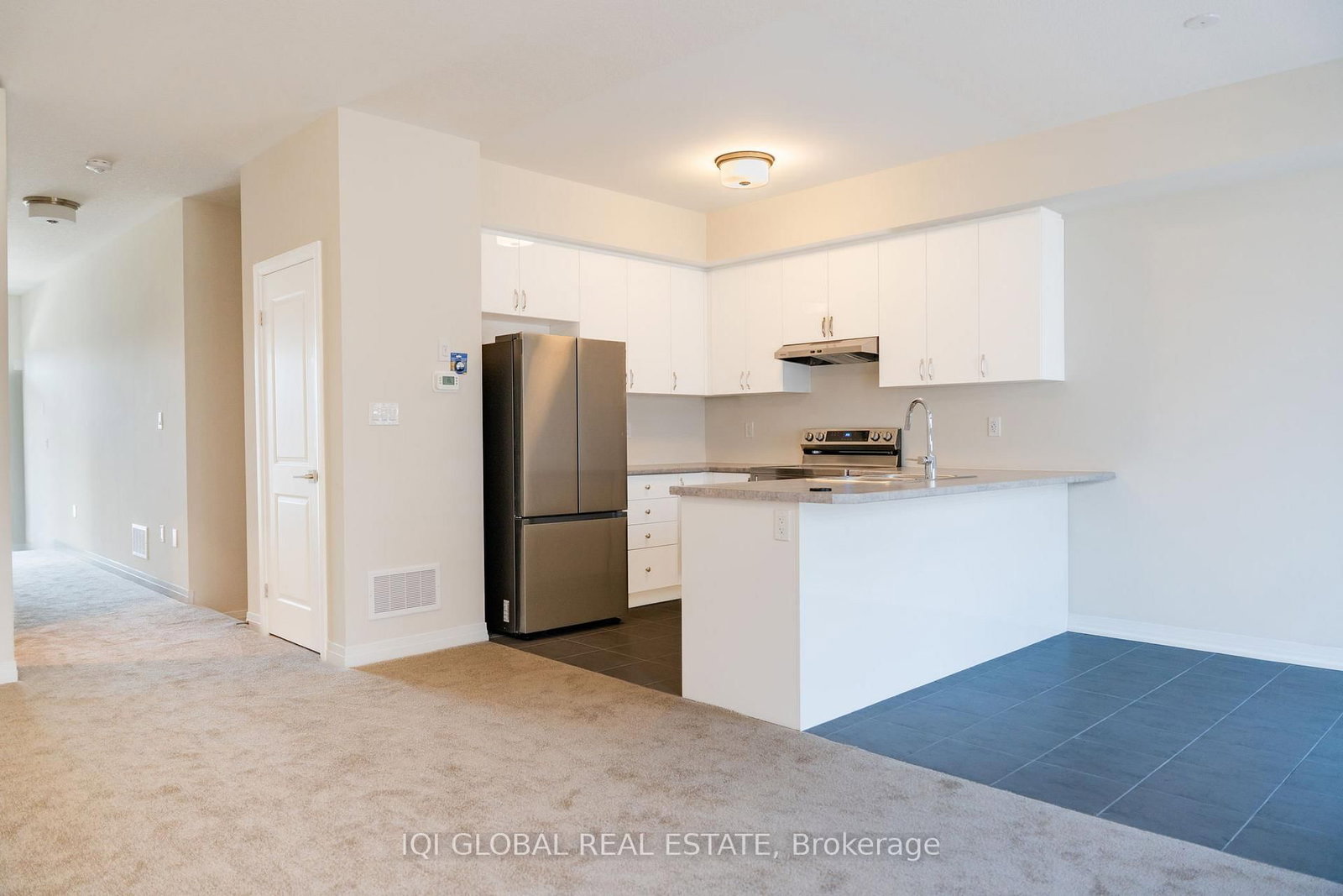 660 Colborne St. West Street W, Unit 17 - Photo 8